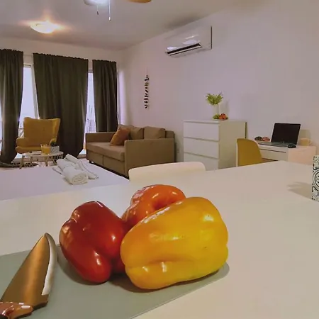 Eden Apartment